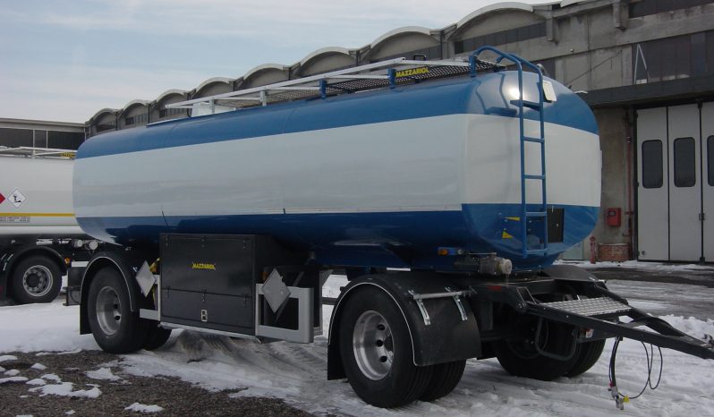 RIMORCHIO CISTERNA AUTOPORTANTE P310 pieno