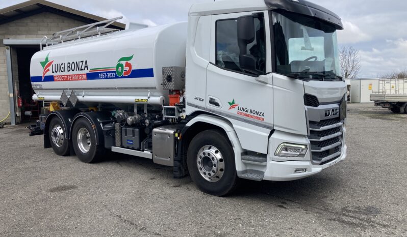 CISTERNA PER DISTRIBUZIONE PRODOTTI DA RISCALDAMENTO ALLESTIMENTO SU DAF XD410 – 6×2 – 3 ASSI – PASSO 3800 pieno